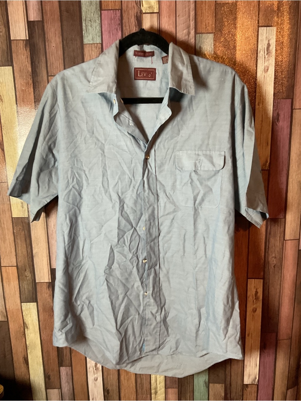Vintage Men’s Levi’s Light Blue Short Sleeve Button Down Shirt Size Large